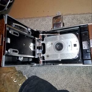 Polaroid land camera model 95